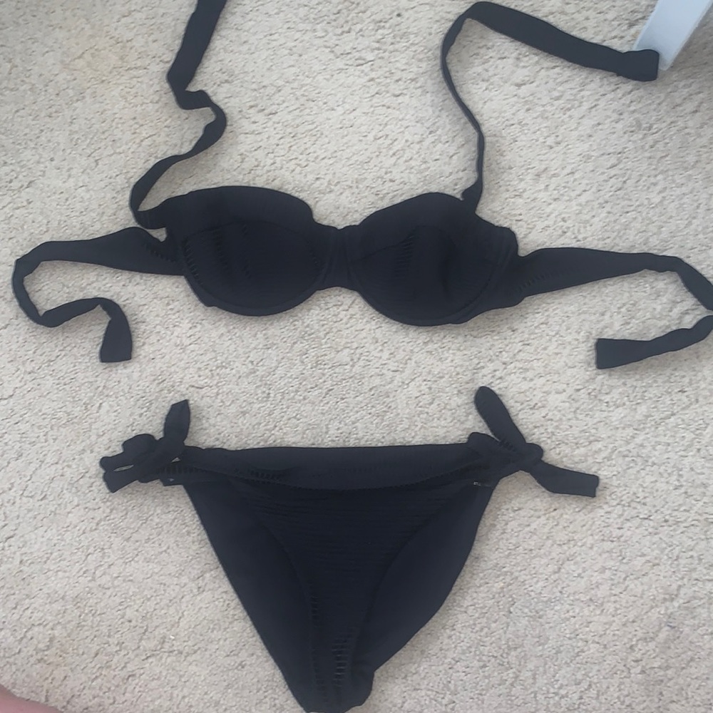 Black Bikini
